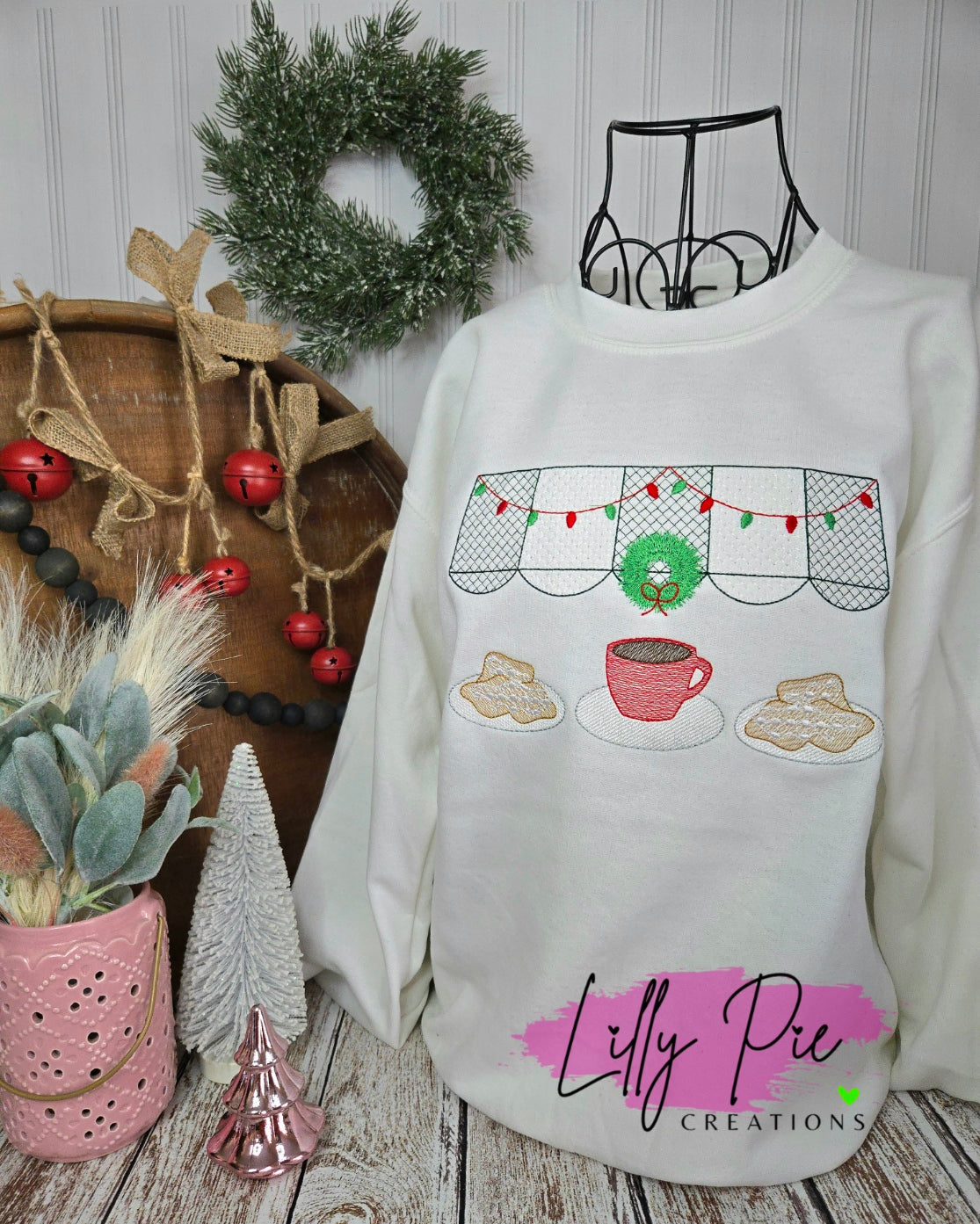 Christmas Beignet Embroidered Sweatshirt - Louisiana Style
