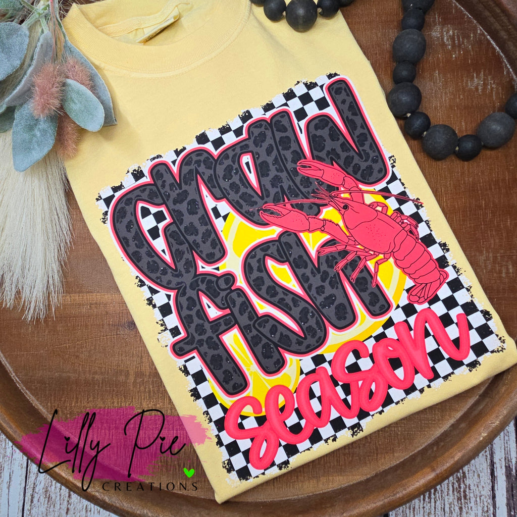 Checkered Crawfish Season Comfort Colors T-shirt